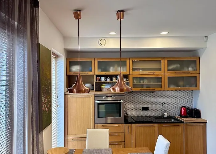 Cozy In Kadriorg Park 아파트 *